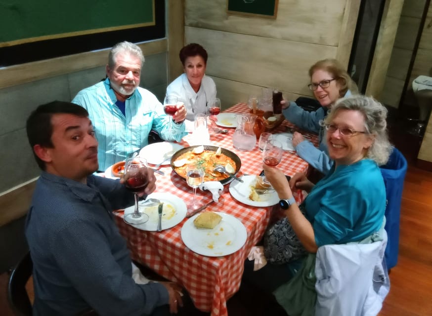 Madrid: Authentic Tapas Evening Tour with a side of History - What the $93 price includes