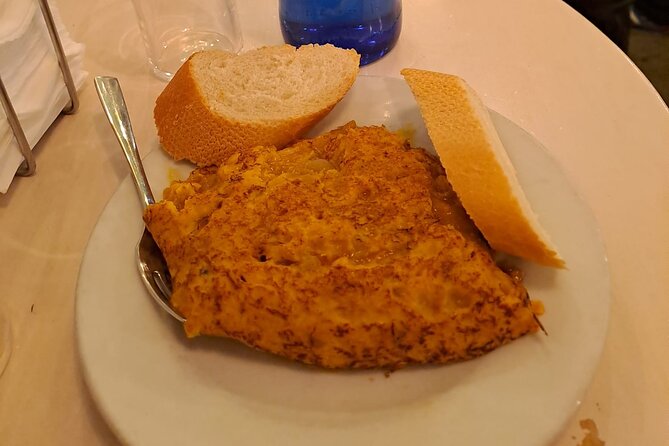Madrid Food Tour: Tapas, Drinks and Delights with a Local - Five Madrid classics in three and a half hours