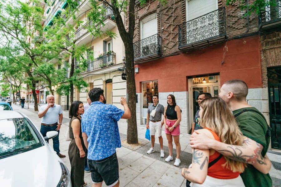 Madrid: Food & Wine Tour with 10 Tapas & 4 Drinks Included - Stop three: slow food with a more modern touch