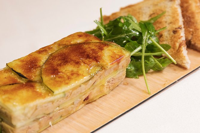Madrid Gourmet Tapas Small Group Tour - The 8 p.m. start and the practical side