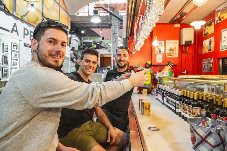 Madrid: Guided Food Tour with Authentic Tapas & Delicacies - Key points at a glance