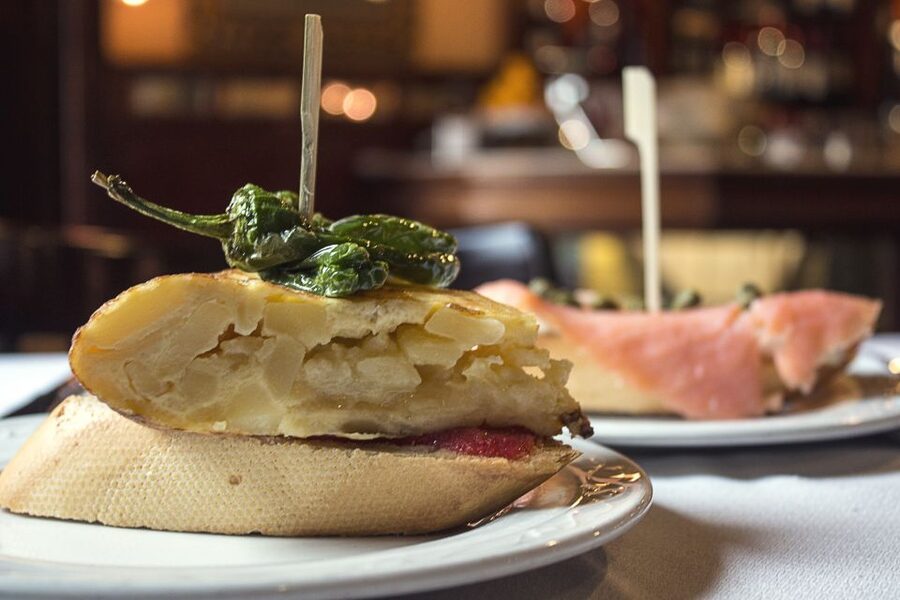 Madrid: Guided Food Tour with Authentic Tapas & Delicacies - What this Madrid food tour is really like