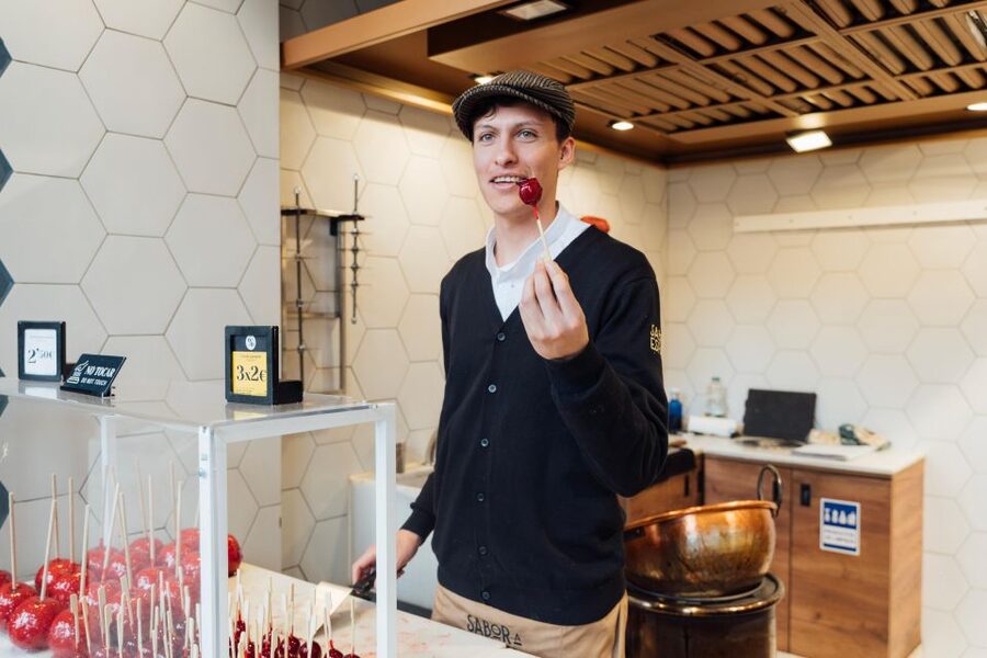 Madrid Guided Food Tour with Tapas and Spanish Wine - La Latina: the heart of the route