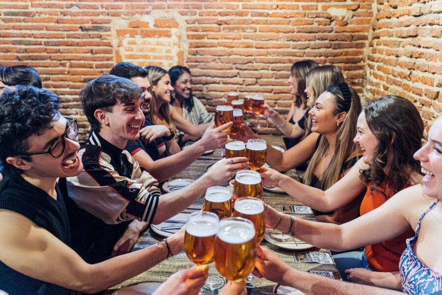 Madrid: Guided Tapas Food Tour with Dinner - Five drinks, from vermouth to tinto de verano