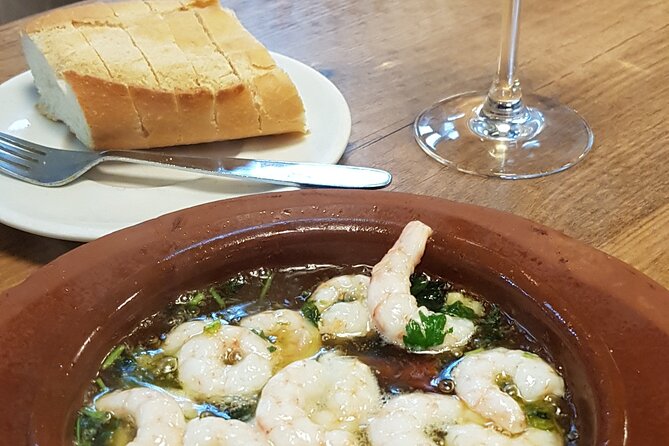 Madrid History Food Tour: Tapas & Drinks Tasting - Price, group size, and who gets the best value