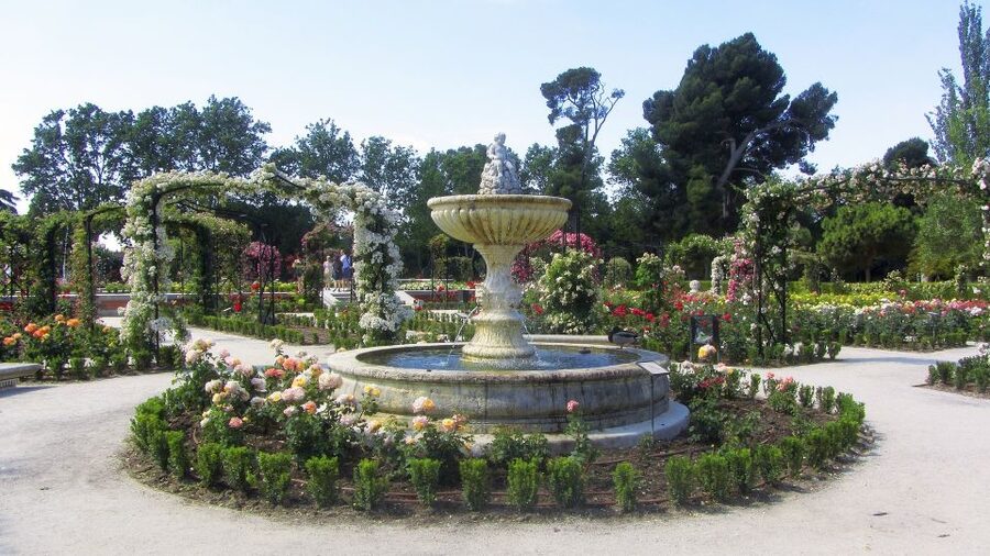 Madrid: Retiro Park Guided Tour and Tapas Tasting - Timing, meeting point, and practical planning