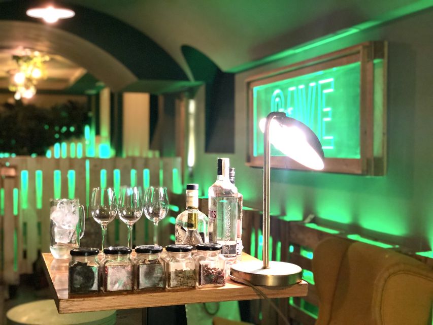 Madrid: San Miguel view Gin and Tonic Workshop with Tapas - A close look at the one-hour timetable