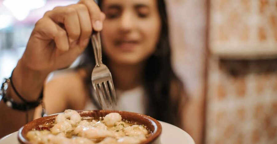 Madrid: Spanish Tapas Tour - First stop: market-style food and classic Madrid flavors