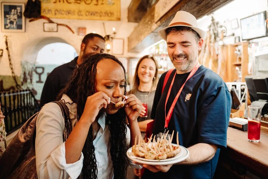 Madrid: Tapas, Taverns & History Tour - Why food is the best way into old Madrid
