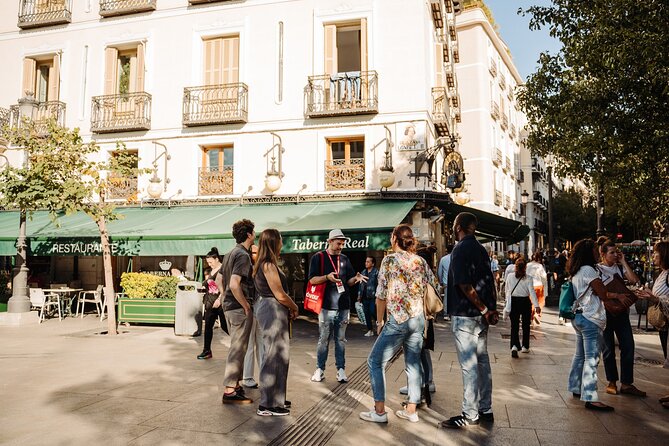 Madrid Tapas & Taverns Small Group Food & History Tour - What the food and drink amount means