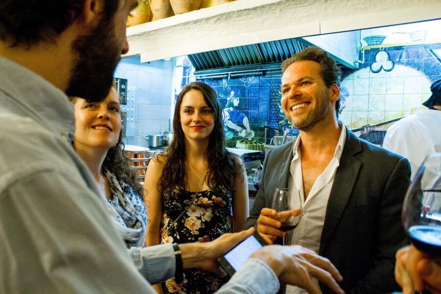 Madrid: Tapas & Wine Tasting Tour with Local Guide - Walking, timing, and group comfort
