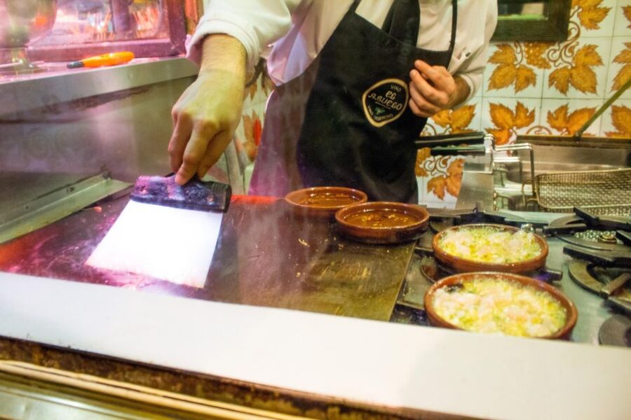 Madrid: Tapas & Wine Tasting Tour with Local Guide - The fourth bar in Madrid de los Austrias