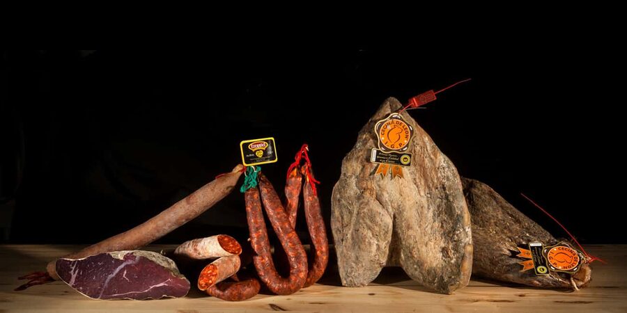 Madrid: Taste typical Spanish tapas, cold cuts, Iberian ham, and wine - Key points at a glance