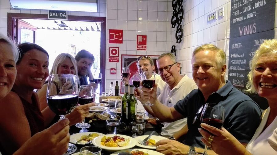 Madrid: Wine & Tapas Lunch tour - Starting at Plaza de Isabel II