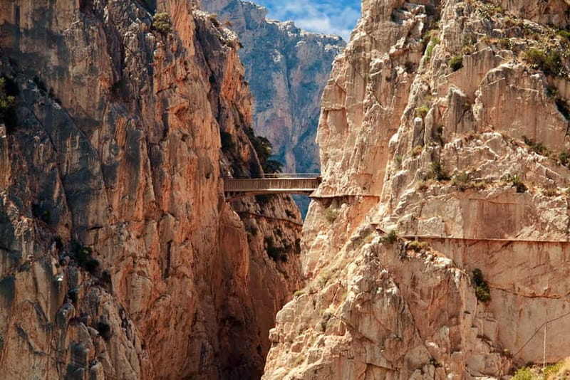 Málaga: Caminito del Rey and Álora Village Tour with Tapas - Tapas after the hard work