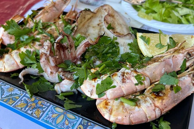Málaga Center Tapas Tour - Inside Málaga’s traditional food market