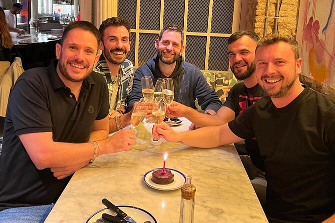 Málaga Center Tapas Tour - Group size, timing, and meeting details