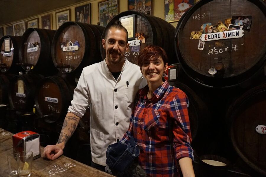 Malaga: Flamenco, Tapas, and Wine Tour - Why the guide matters