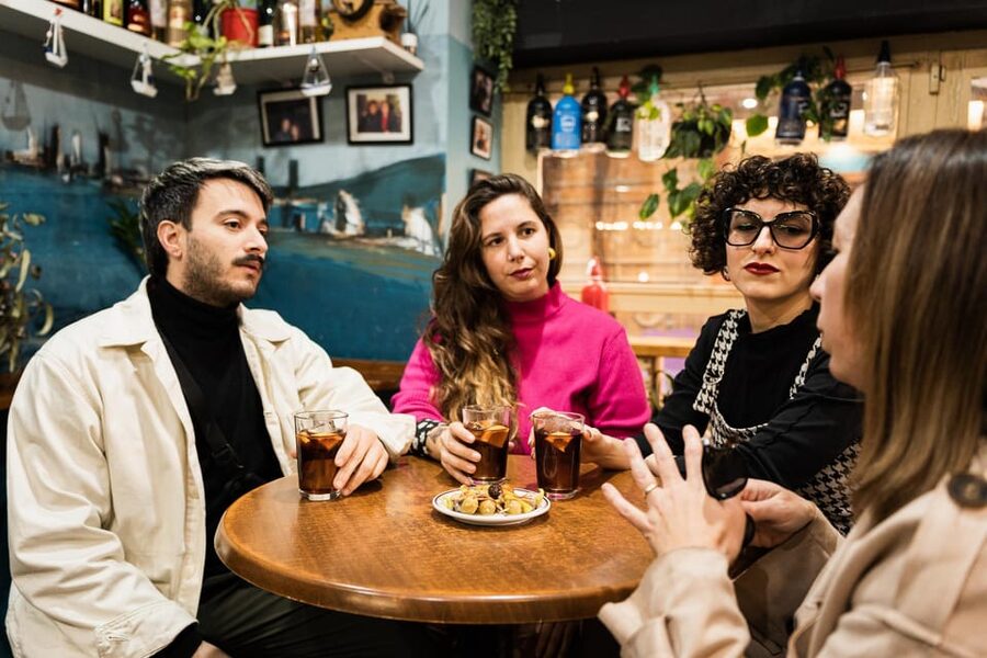 Malaga: Food Tour with Local Guide, Tapas, and Drinks - Atarazanas to the first tapas stop