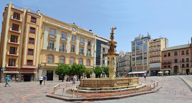 Malaga Tapas and Wine Tour - Calle Larios: Málaga’s grand central corridor
