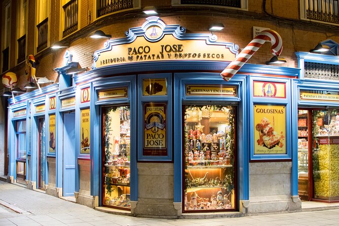 Malaga: The Ultimate Flamenco & Tapas Tour - The flamenco show gives the evening a strong finish