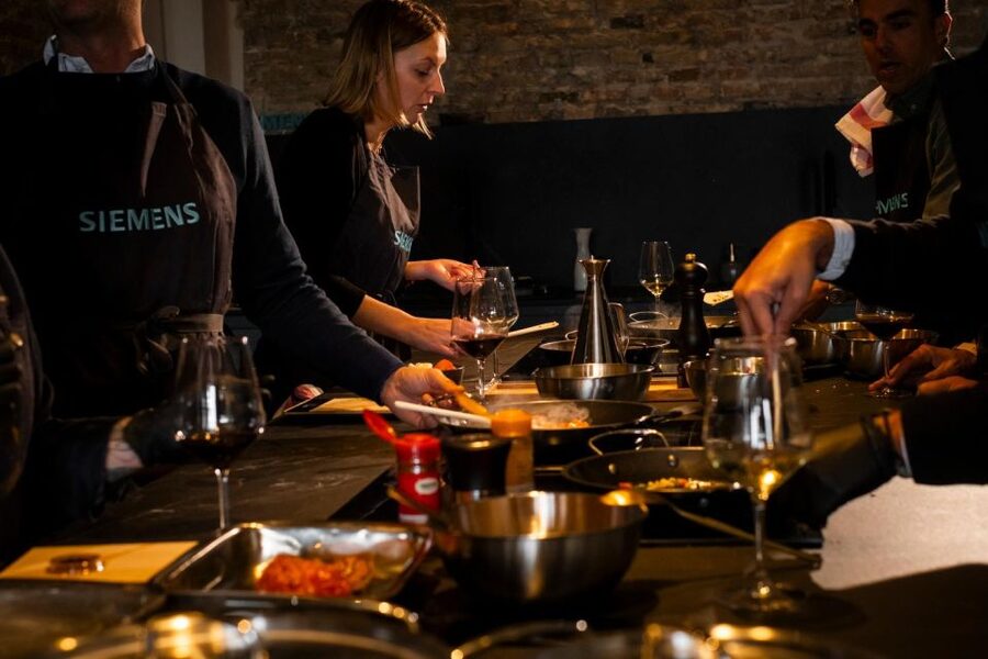 Malaga: The Ultimate Tapas Workshop with Market Visit - Key points at a glance