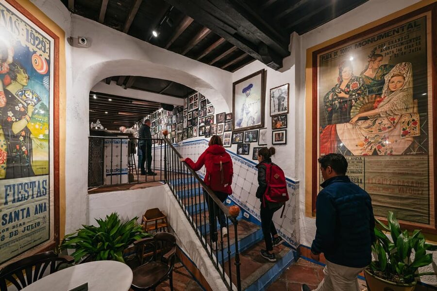 Málaga: Traditional Andalusian Tapas and Wine Tour - Key points at a glance