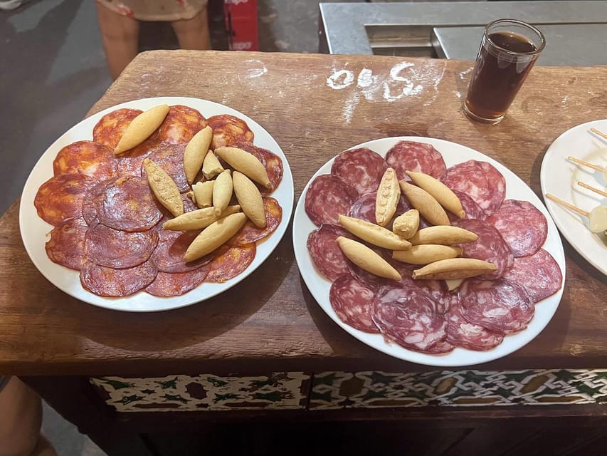 Malaga: Wine and Tapas Tour with Tastings and Drinks - Food choices and dietary limits