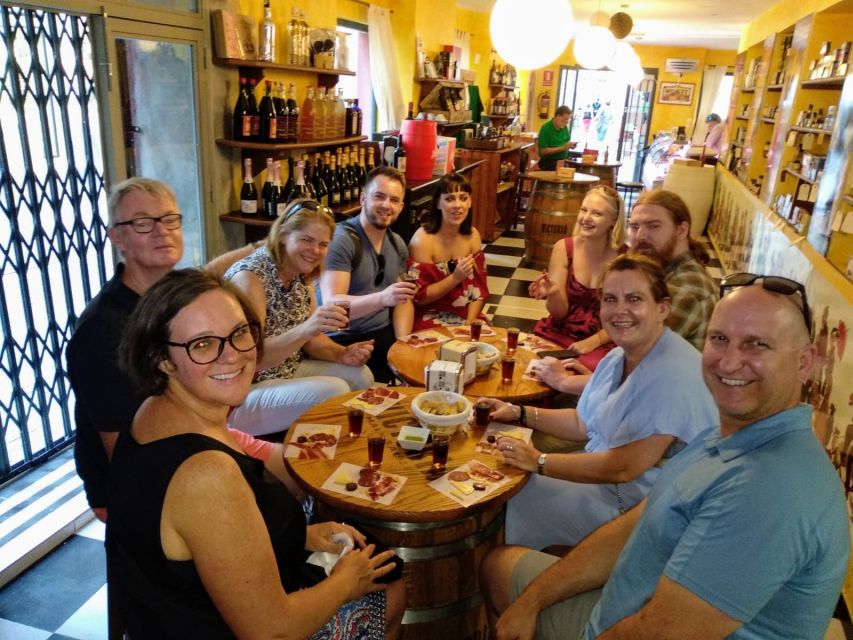 Málaga: Wine & Tapas Tour - Who will enjoy this Málaga food walk?