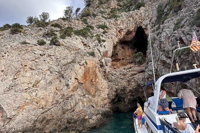 Mallorca Beach & Caves 4hr Boat Trip Drinks, Tapas, SUP & Snorkel - Who will enjoy this four-hour cruise most?