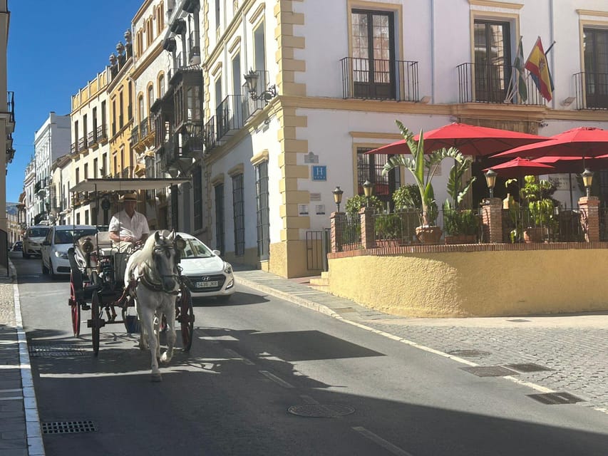 Marbella/Estep. Private VIP-Tour Ronda incl. Tapas & Drinks - Leaving Marbella for Ronda in a private vehicle