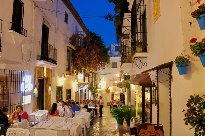 Marbella Old Town: Authentic Tapas Food Tour With Local Guide - Walking Marbella’s lanes between three tapas bars