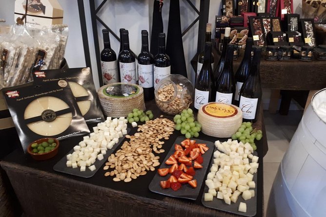 Marbella old town tour with Tapas and Wines - A first look at Marbella’s old town