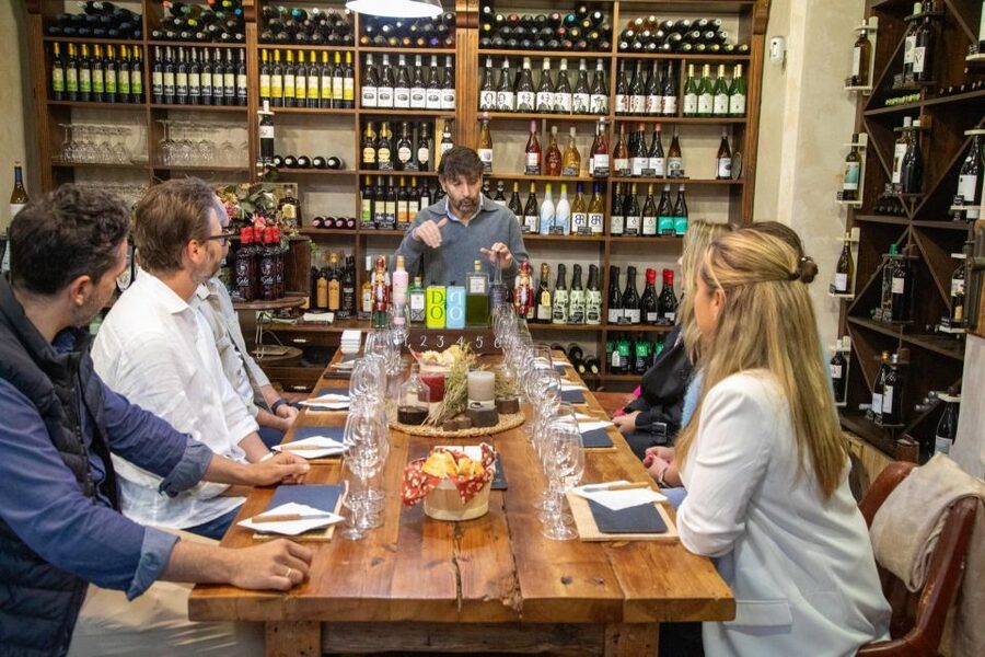 Marbella: Tour of the Old Town with Tapas & Wine - Exploring Marbella’s old town in short sections