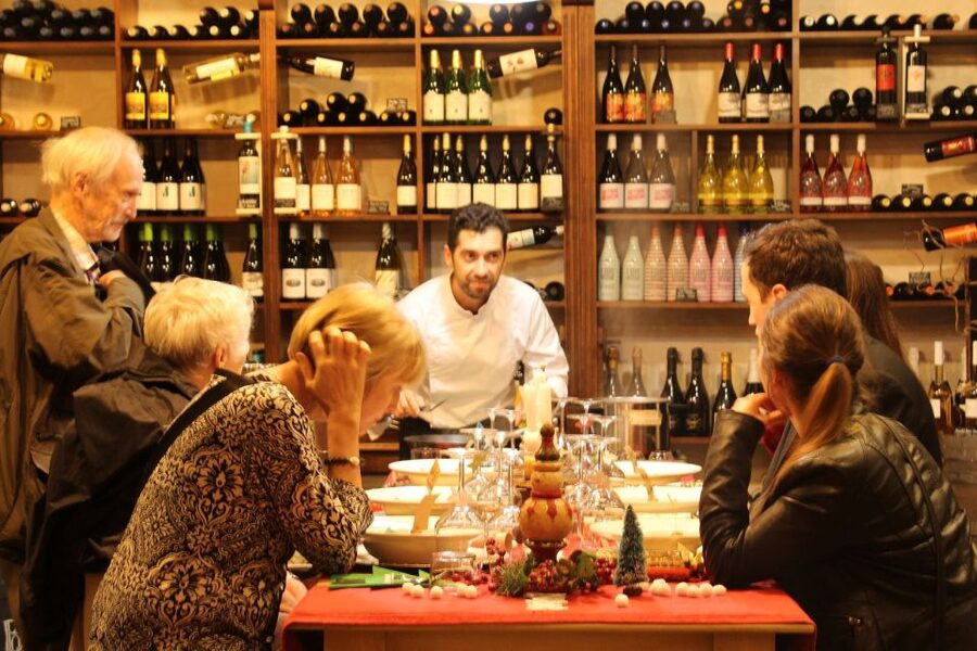 Marbella: Tour of the Old Town with Tapas & Wine - Traditional tapas, wine, and regional dishes