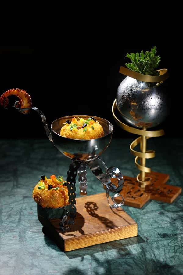 Marrakech: Cocktail Tasting Mixology & Moroccan Tapas - Practical details that affect your evening