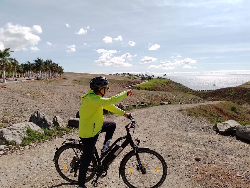 Maspalomas: Southern Coast E-Bike Tour Option Tapas Tasting - Tropical plants at the Maspalomas Botanical Garden