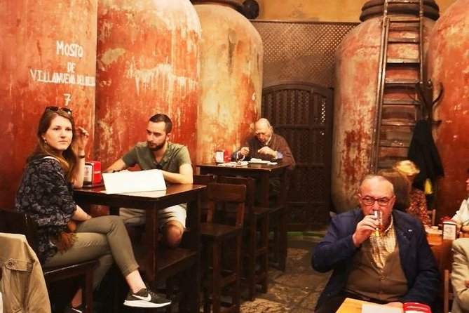 Morning Walk with Breakfast, Market tastings & Authentic Flavoured Tapas Lunch - A breakfast that shows how Seville starts the day