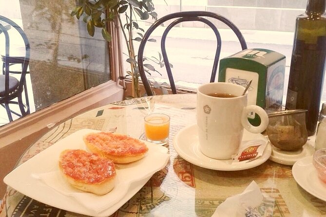 Morning Walk with Breakfast, Market tastings & Authentic Flavoured Tapas Lunch - Who should book this Seville food walk