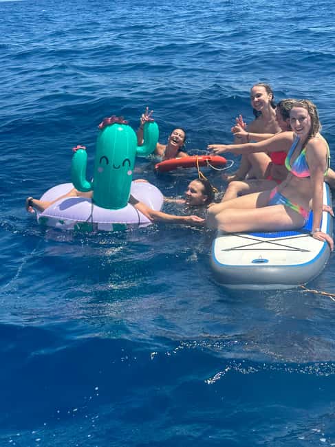 New Sailing / Boat Tour with Free Drinks and Tapas - Is This Barcelona Boat Tour Worth Booking?