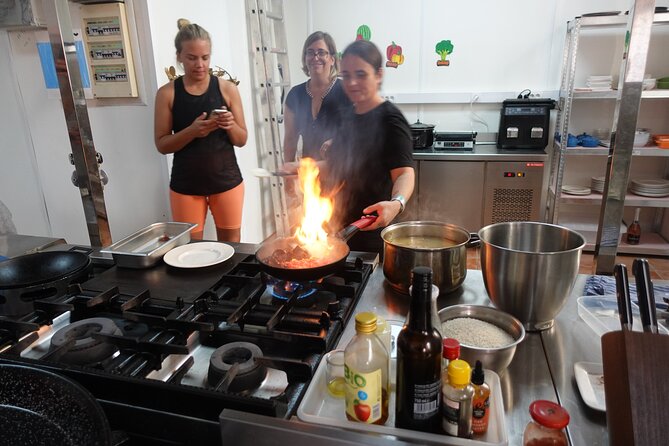 Paella & Sangria Class with Tapas and Market Visit - From market stalls to a working kitchen