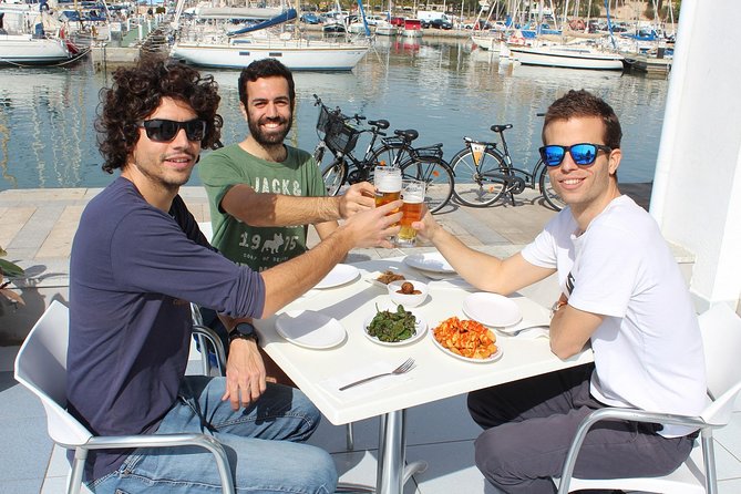 Palma de Mallorca 3-Hour Highlights and Tapas Tasting Bike Tour - Almudaina Palace and the change from fortress to royal residence