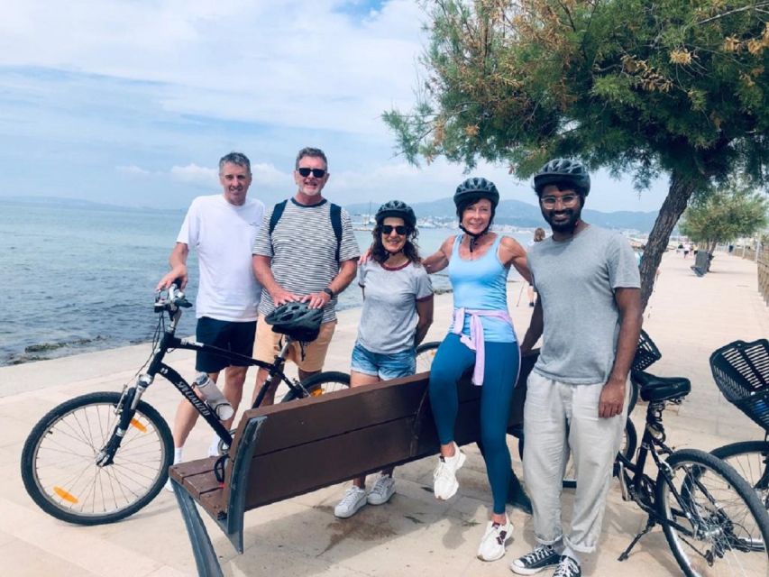 Palma de Mallorca: Guided Bicycle Tour with Tapas & a Drink - Meeting La Seu, Palma’s great landmark