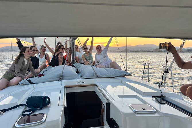 Palma de Mallorrca: Sailing tour with drinks, tapas & snorkeling. - Captain Mark and the tone on board