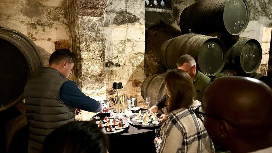 Palma: Distillery Tour with 6 Spirits and Tapas Tasting - Tapas Make the Alcohol Easier to Appreciate