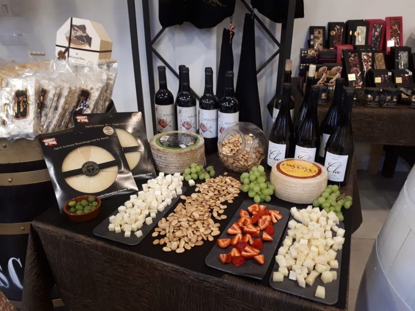 Palma Tour with Wine and Tapas Tasting - Timing, languages, and practical planning