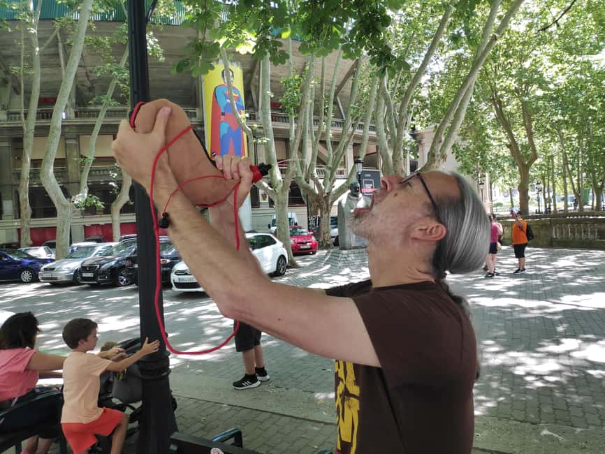 Pamplona: Pintxos Tasting Tour with Local Guide - What the $129 price includes