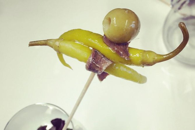 Pintxo and Tapas tour with local Food Expert - Ribera Market and Bilbao’s food cupboard