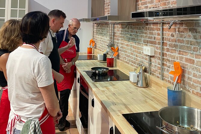 Pintxos and Tapas Cooking Class in Bilbao - Why this class fits Bilbao so well