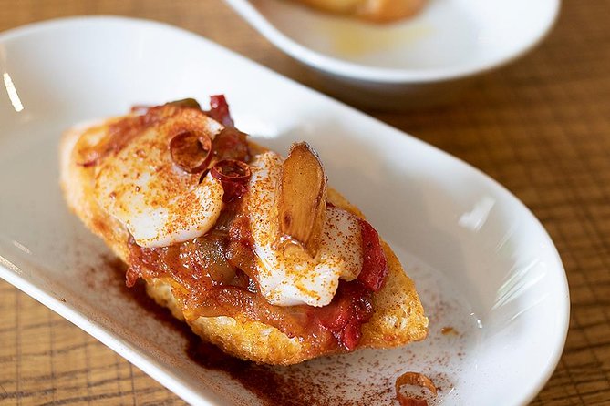 Pintxos and Tapas Cooking Class in Bilbao - The chefs and teaching style